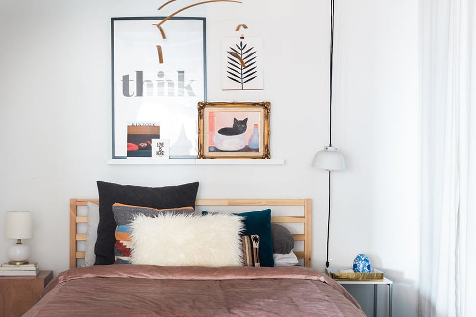 5 smart ways to get more storage in your bedroom