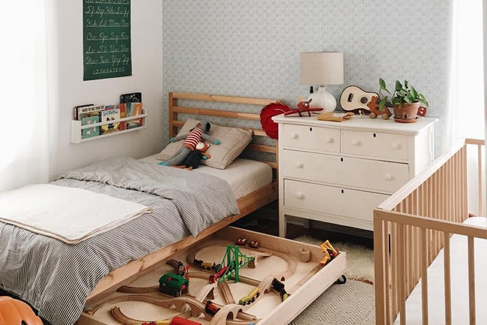 7 clever things you can do with the space under your child's bed